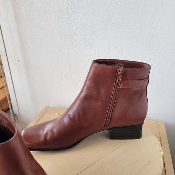 Liz Claiborne Villager Leather Two-Tone Cognac Square Toe Boot (Size 8.5) - Picture 6 of 11